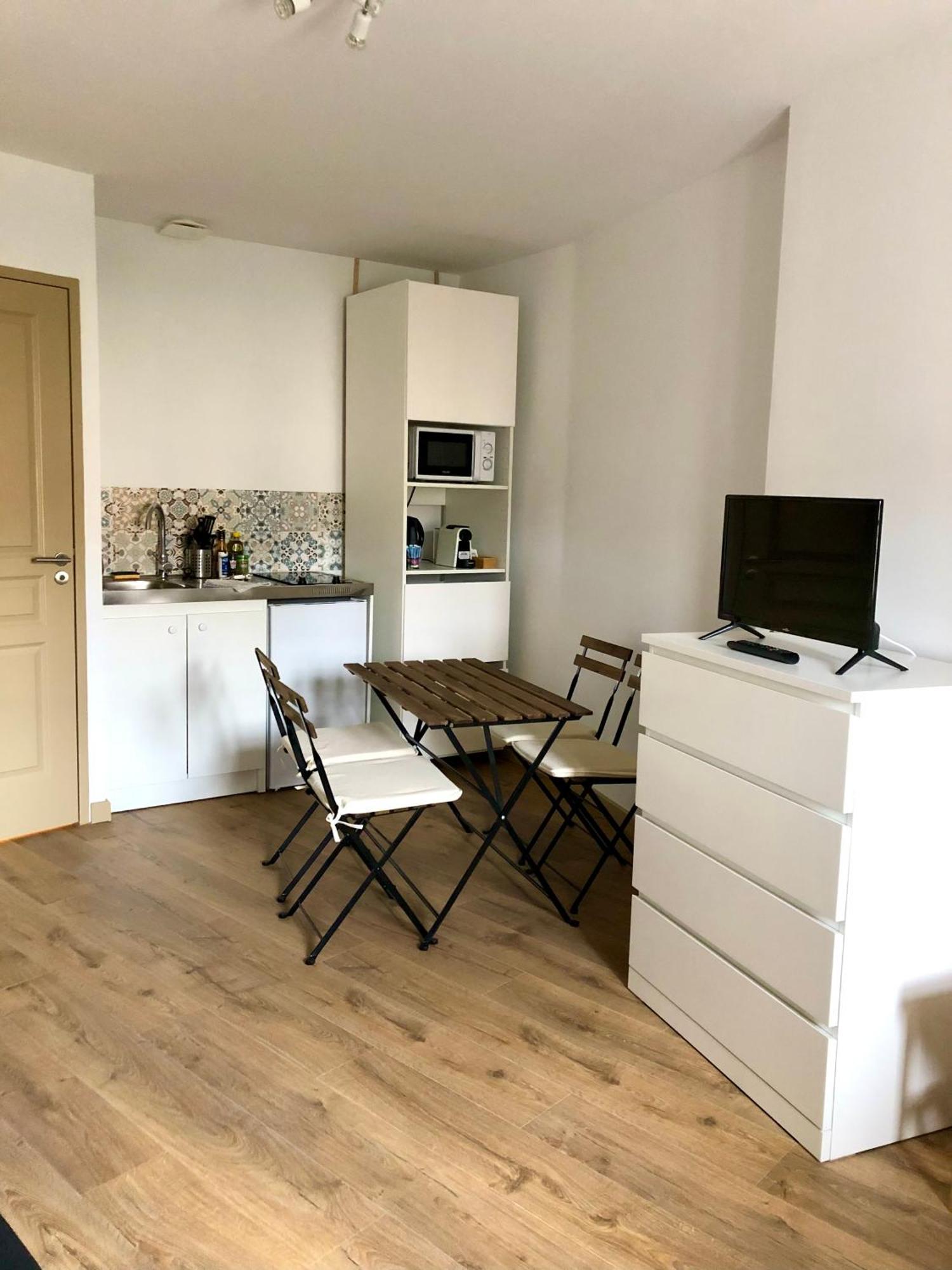 Logement Neuf, Tout Confort, Au Coeur Du Village Saint Didier  외부 사진